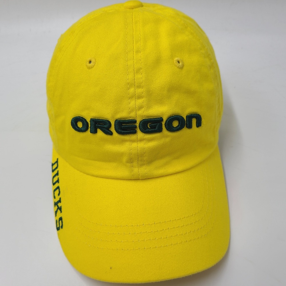 Oregon Ducks Hat Strapback Russell (Fits Small) Yellow Green NCAA University Men